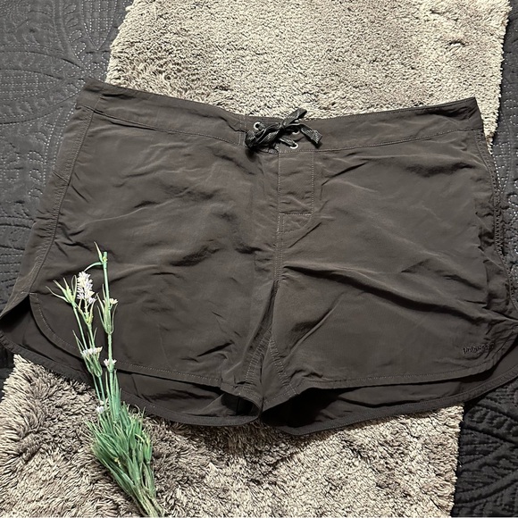 Patagonia Pants - Patagonia Wavefarer Board Shorts Black Size 18